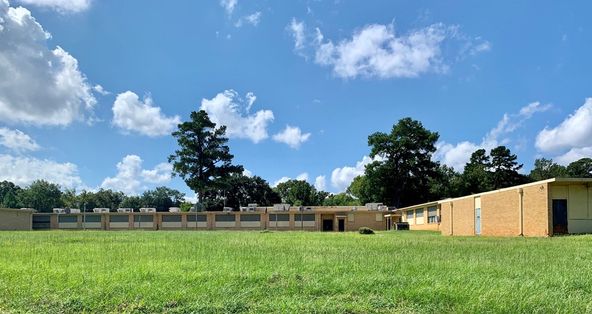 1601 Alpine Rd, Longview, TX 75601